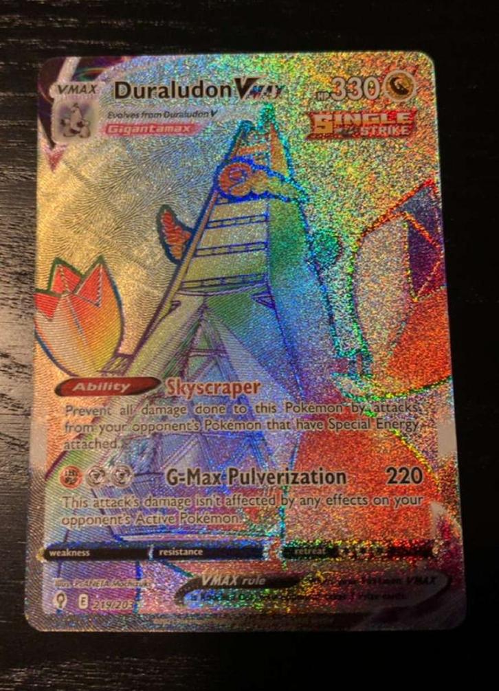 Pokémon Duraludon VMAX Rainbow - Zeldzaam!, Hobby en Vrije tijd, Verzamelkaartspellen | Pokémon, Zo goed als nieuw, Losse kaart