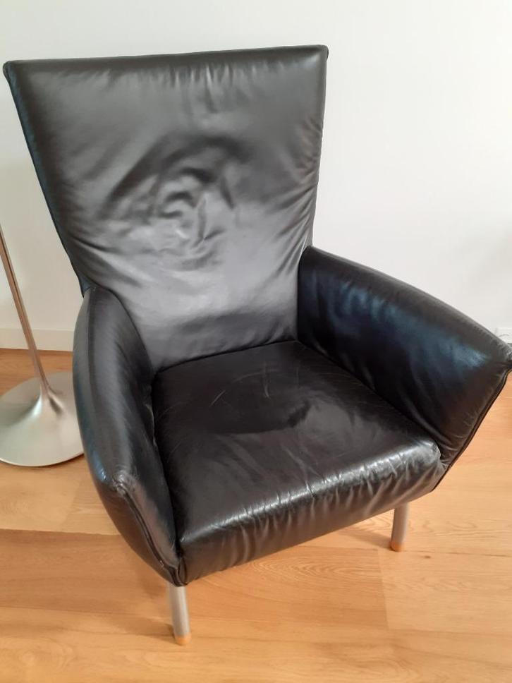 Gerard van den Berg fauteuil FOXXY zwart, Huis en Inrichting, Fauteuils, Gebruikt, Leer, Metaal, 75 tot 100 cm, Minder dan 75 cm