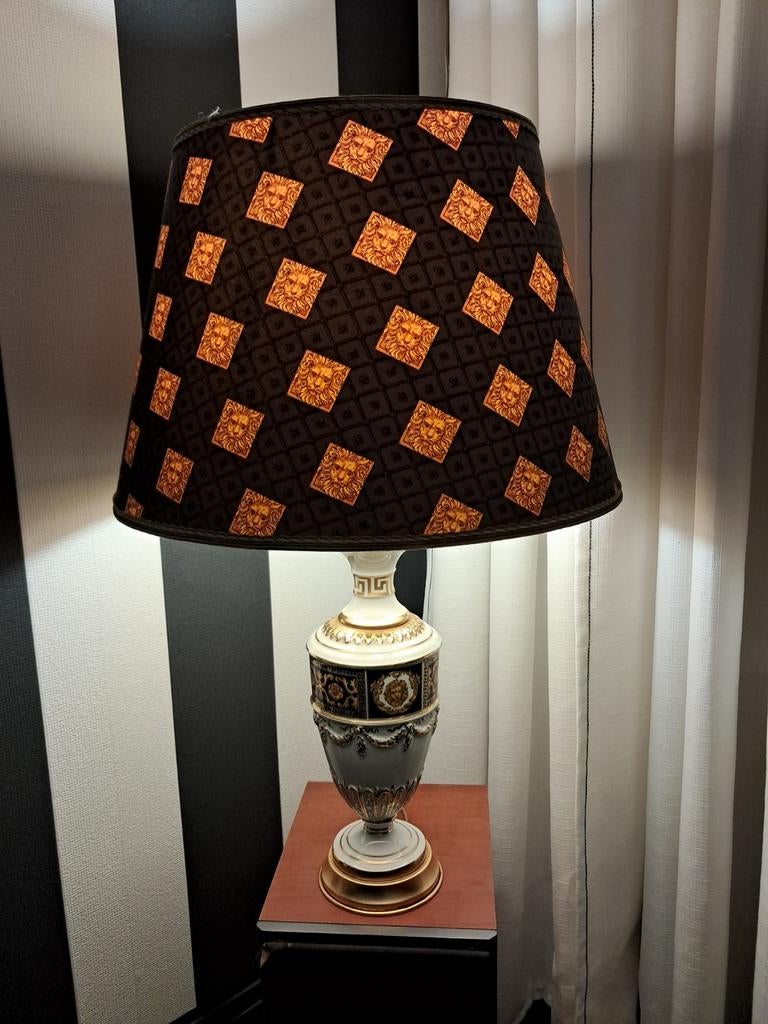 Versace-stijl tafellamp met leeuwenmotief, Antiek en Kunst, Antiek | Lampen, Ophalen of Verzenden