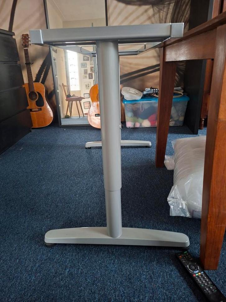 Ikea Galant Bureau Onderstel - In hoogte verstelbaar, Huis en Inrichting, Bureaus, Gebruikt, Bureau, In hoogte verstelbaar, Ophalen