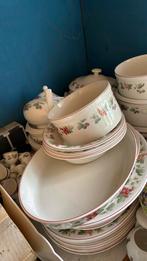 Wedgwood PROVENCE, Ophalen of Verzenden, Zo goed als nieuw, Porselein, Wedgwood