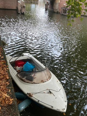 Speedbootje placom casco of voor onderdelen beschikbaar voor biedingen