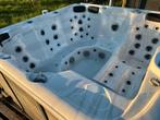 Jacuzzi, bubbelbad, spa, Ophalen, Zo goed als nieuw