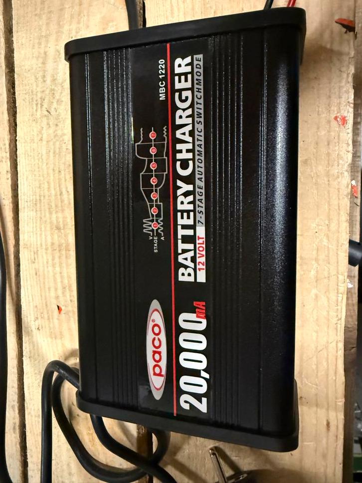 PACO MBC1220 Acculader - 12V 20A automaat inbouw lader, Caravans en Kamperen, Camper-accessoires, Gebruikt, Ophalen of Verzenden