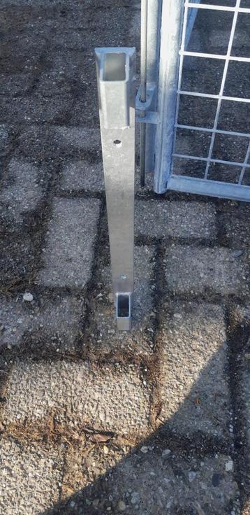 Te koop: Nieuwe muurbeugels voor bevestiging van hekjes  beschikbaar voor biedingen