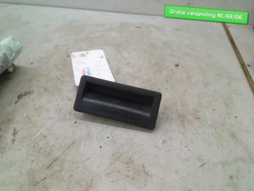 ACHTERKLEP EMBLEEM OPENER Touran (1T3) (5N0827566T) beschikbaar voor biedingen