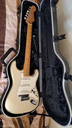Fender Stratocaster Champagne Collectors item 60 jaar Fender, Muziek en Instrumenten, Snaarinstrumenten | Gitaren | Elektrisch
