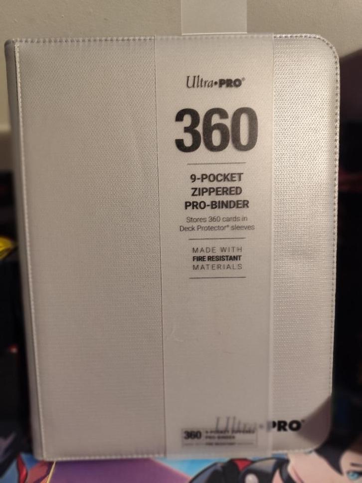 9-Pocket Zippered Pro Binder, Hobby en Vrije tijd, Verzamelkaartspellen | Overige, Nieuw, Ophalen of Verzenden