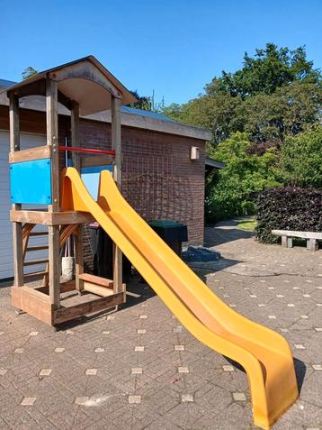 Stoer, solide en veilig speeltoestel klimmen glijden zandbak beschikbaar voor biedingen