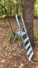 Trap 5 treden, Doe-het-zelf en Verbouw, Ladders en Trappen, Ophalen of Verzenden, Zo goed als nieuw, Minder dan 2 meter