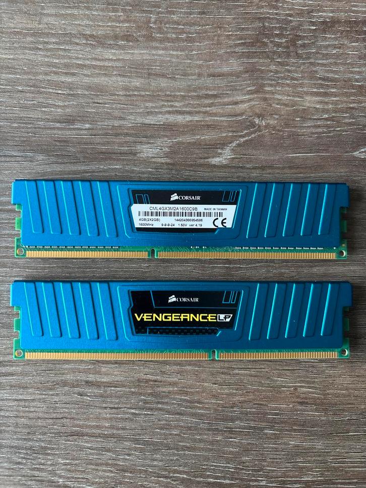 Corsair Vengeance LP 4GB (2x2GB) DDR3 1600MHz, Computers en Software, RAM geheugen, Gebruikt, Desktop, 4 GB, DDR3, Ophalen of Verzenden