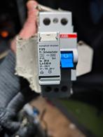 Aardlekschakelaar f372 abb, Ophalen of Verzenden, Schakelaar