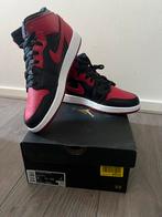 Nike Air Jordan 1 mid Bred maat 40, Overige kleuren, Nieuw, Ophalen of Verzenden, Sneakers of Gympen