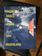 Satelliet Beeld atlas van Nederland. Robas. gebonden, Boeken, Atlassen en Landkaarten, Gelezen, Overige atlassen, Ophalen of Verzenden