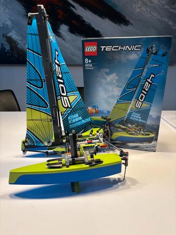 Lego Technic Catamaran 42105 - Zeilboot beschikbaar voor biedingen