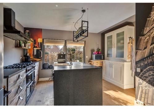 Mooie keuken (z.g.a.n) met kook eiland en granieten blad, Huis en Inrichting, Keuken | Complete keukens, Zo goed als nieuw, Graniet of Steen