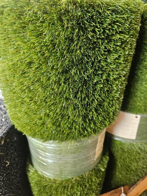 Kunstgras coupon 2.85 x 1.30 een erg luxe 40mm nu €35,-, Tuin en Terras, Gras en Kunstgras, Nieuw, 20 m² of meer, Ophalen of Verzenden