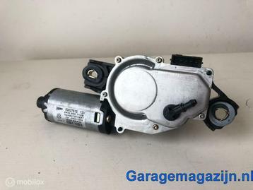 Ruitenwissermotor achter Volkswagen Caddy III 2K0955712B beschikbaar voor biedingen