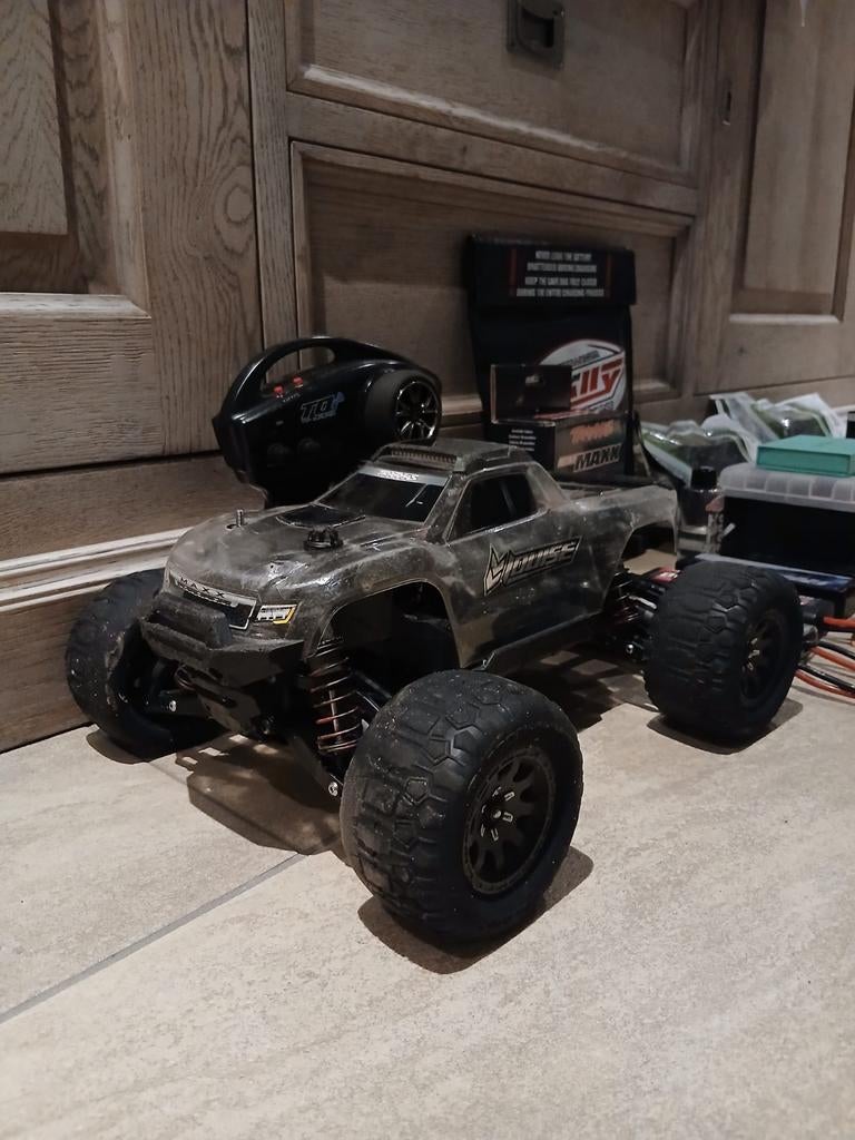 Ruilen voor Tomos Traxxas Mini Maxx met super veel extra's, Auto, Groter dan 1:32, Zo goed als nieuw, Ophalen