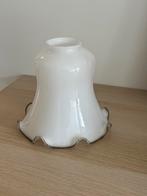 Vintage Opaline glazen lampenkap, Huis en Inrichting, Lampen | Lampenkappen, Ophalen of Verzenden, Rond, Minder dan 25 cm