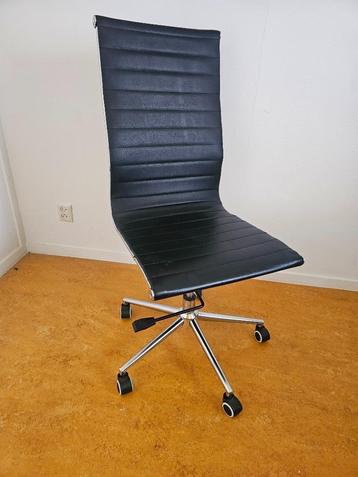 burostoel, armleuningen ook aanwezig beschikbaar voor biedingen