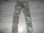 Isla Ibiza; Slim fit camouflage broek; maat M, Kleding | Dames, Maat 38/40 (M), Ophalen of Verzenden, Zo goed als nieuw, Isla Ibiza
