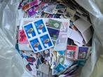 5,66 kilo afgeweekte / postfrisse Nederlandse postzegels., Postzegels en Munten, Postzegels | Volle albums en Verzamelingen, Ophalen of Verzenden