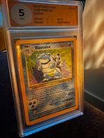 Blastoise 1999 Base Set Dutch 2/102 GRADED 5, Hobby en Vrije tijd, Verzamelkaartspellen | Pokémon, Ophalen of Verzenden, Zo goed als nieuw