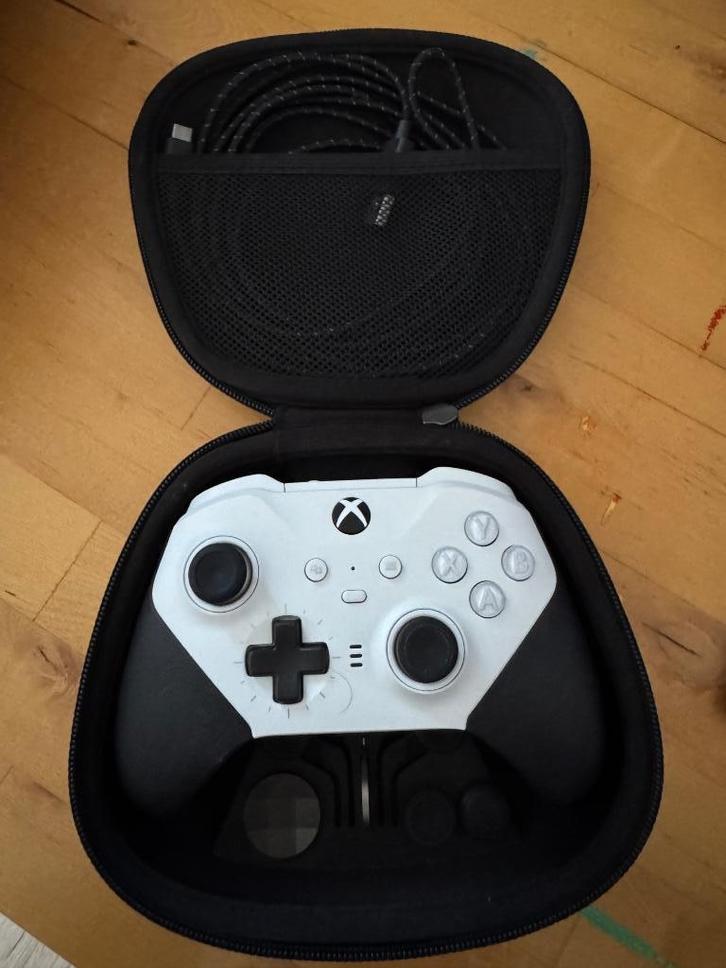 Xbox Elite wireless controller S2 incl. onderdelenpakket, Spelcomputers en Games, Spelcomputers | Xbox | Accessoires, Zo goed als nieuw