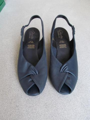Clarks donkerblauw, open teen en hiel, maat 39,5  beschikbaar voor biedingen