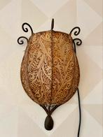 Wandlamp leer metaal bruin, Huis en Inrichting, Lampen | Wandlampen, Ophalen of Verzenden, Zo goed als nieuw, Metaal, Koloniaal
