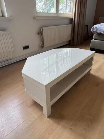 Gratis: Tv meubel/ salon tafel