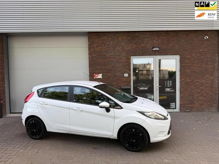 Ford Fiesta 1.4 Trend|AUTOMAAT|NIEUWE APK|AIRCO, Auto's, Ford, Bedrijf, Te koop, Fiësta, ABS, Airbags, Airconditioning, Centrale vergrendeling