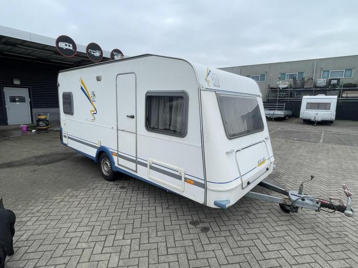 Knaus Blue Line 450 Fransbed rondzit douche, Caravans en Kamperen, Caravans, Bedrijf, tot en met 4, 1000 - 1250 kg, Rondzit, Knaus