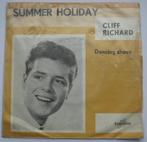 Cliff Richard vinyl single: Summer Holiday / Dancing Shoes, Gebruikt, 7 inch, Single, Ophalen of Verzenden