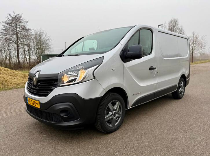 Zeer nette Renault Trafic 1.6 DCI L1H1 2015 (Marge), Auto's, Bestelauto's, Particulier, ABS, Airbags, Airconditioning, Bluetooth