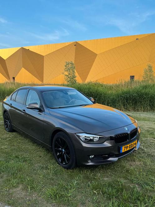 BMW 3-Serie 2.0IX 320 135KW Aut8 (f30) 2012 Bruin, Auto's, BMW, Particulier, 3-Serie, Benzine, B, Sedan, Automaat, Origineel Nederlands