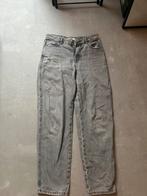 Pull and bear mom jeans 36, Pull & bear, Grijs, W28 - W29 (confectie 36), Ophalen of Verzenden