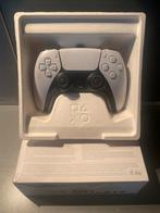 PS5 Controller + dual controller charger (safety), Spelcomputers en Games, Spelcomputers | Sony PlayStation Consoles | Accessoires