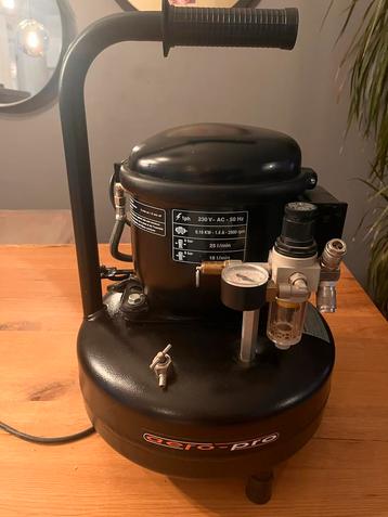 Airbrush Compressor Aero pro beschikbaar voor biedingen