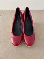 Tommy Hilfiger Rode Pumps - Maat 41, Kleding | Dames, Schoenen, Pumps, Nieuw, Ophalen of Verzenden, Rood