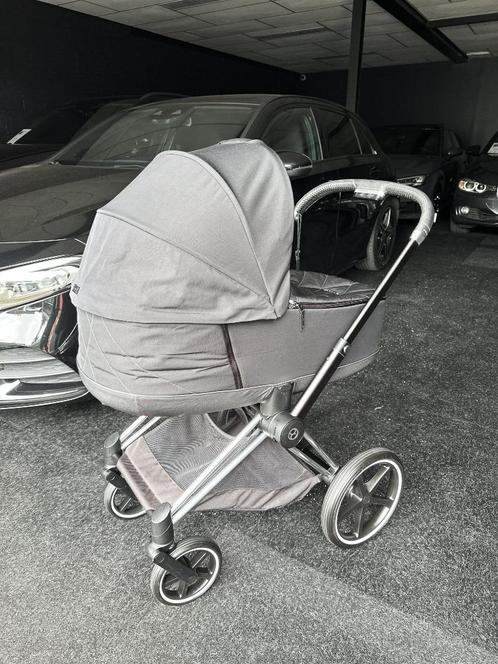 Cybex Priam zwart/chrome kinderwagen compleet autostoel base, Kinderen en Baby's, Kinderwagens en Combinaties, Zo goed als nieuw