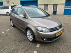 Volkswagen Golf Plus 1.4 DSG / Nieuwe distributie / netjes, Auto's, 65 €/maand, Zwart, Bruin, Alcantara