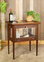 Oud houten brocante theekastje 3 deurtjes en dienblad - ster, Antiek en Kunst, Curiosa en Brocante, Ophalen