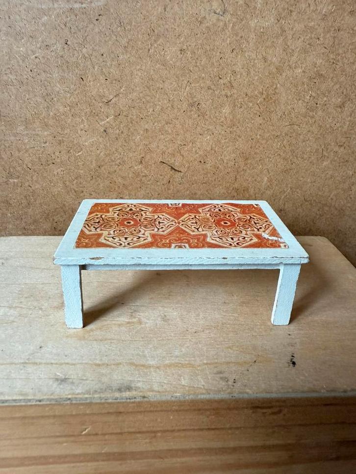 Oude lundby tafel - hxbxd 3x8.5x5cm - hout, Verzamelen, Poppenhuizen en Toebehoren, Zo goed als nieuw, Poppenhuis, Ophalen of Verzenden