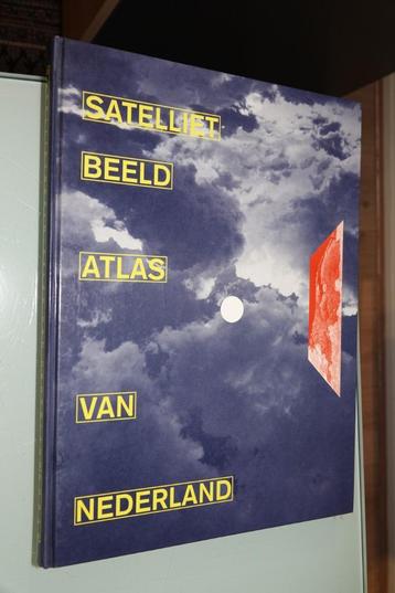 Satelliet beeld atlas van Nederland 1991 beschikbaar voor biedingen
