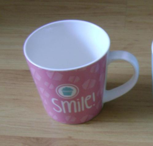 Mok Lily's Favourites Smile!, Huis en Inrichting, Keuken | Servies, Zo goed als nieuw, Kop(pen) en/of Schotel(s), Aardewerk, Ophalen of Verzenden