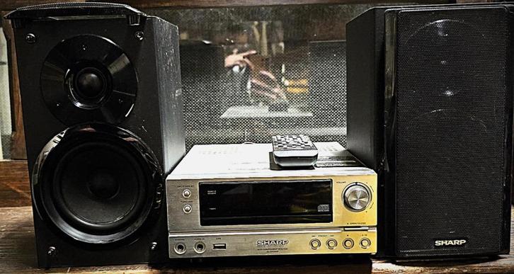 cd speler Sharp, Audio, Tv en Foto, Cd-spelers, Zo goed als nieuw, Overige merken, Wisselaar, Met radio, Ophalen of Verzenden
