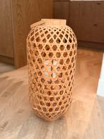Groot windlicht rotan, Huis en Inrichting, Woonaccessoires | Kandelaars en Kaarsen, Ophalen, Zo goed als nieuw, 50 tot 75 cm