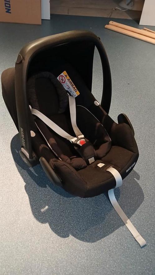 Maxi Cosy Rock i-size, Kinderen en Baby's, Autostoeltjes, Zo goed als nieuw, Maxi-Cosi, 0 t/m 13 kg, Isofix, Zijbescherming, Ophalen of Verzenden